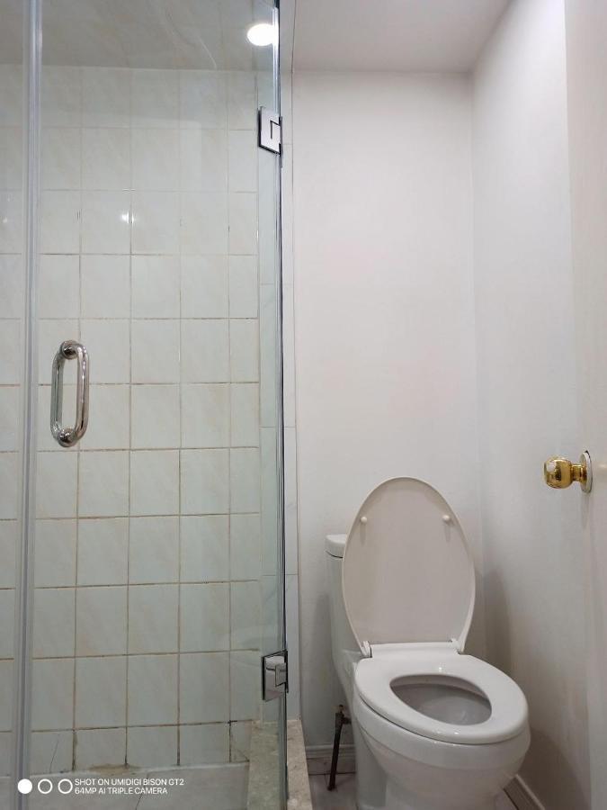Stb-Double Bed With Private Washroom Toronto Luaran gambar